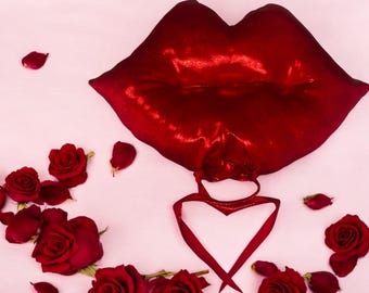 Lip-Shaped Red Headpiece for Festivals, Burlesque, and Rave Party Fashion