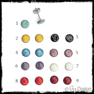 Kleine ronde oorbellen Emaux op minimalistisch koper - oorstekers - RVS steel - kleuren naar keuze - glas/koperchips