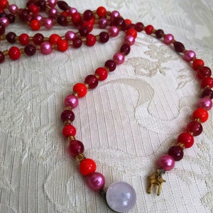 Long beaded necklace, opaque reds, pinks, rose and browns, stunning, 1940's image 3