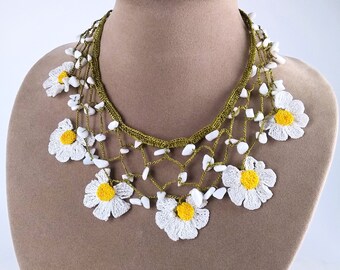 Handmade vintage flower necklace, very soft daisy statement bib necklace, crochet fiber with white irregular shaped beads