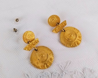 Vintage Gold earrings, Museum Replica Pre Columbian style drop posts, large round, carved, hinged post dangle earrings, lots of movement