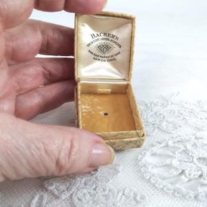 Tiny Empty Jewelry Box, Backers, Your East Akron Jeweler, 998 East Market at Case, Akron, Ohio, Vintage, 1950s Collectables