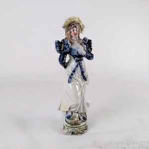 Early Capodimonte Style Figurine, Elegant Victorian lady richly decorated porcelain miniature Staffordshire style statue.