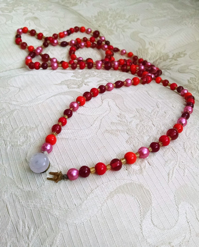 Long beaded necklace, opaque reds, pinks, rose and browns, stunning, 1940's image 4