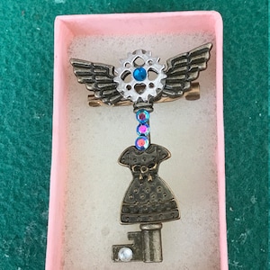 Steampunk Style Key Broach, (Gnomes not included)