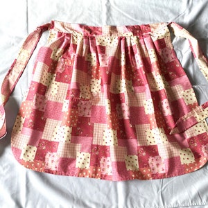 Hand Made Vintage Style / Granny Style Cotton Full Apron  With One Pocket