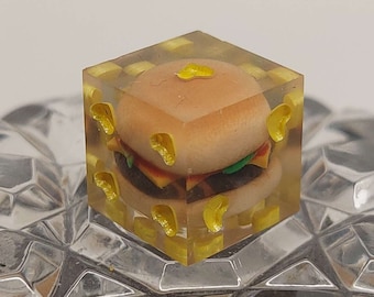 Hamburger and mustard D6 dice