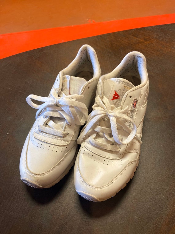Reebok sneakers size 6.5