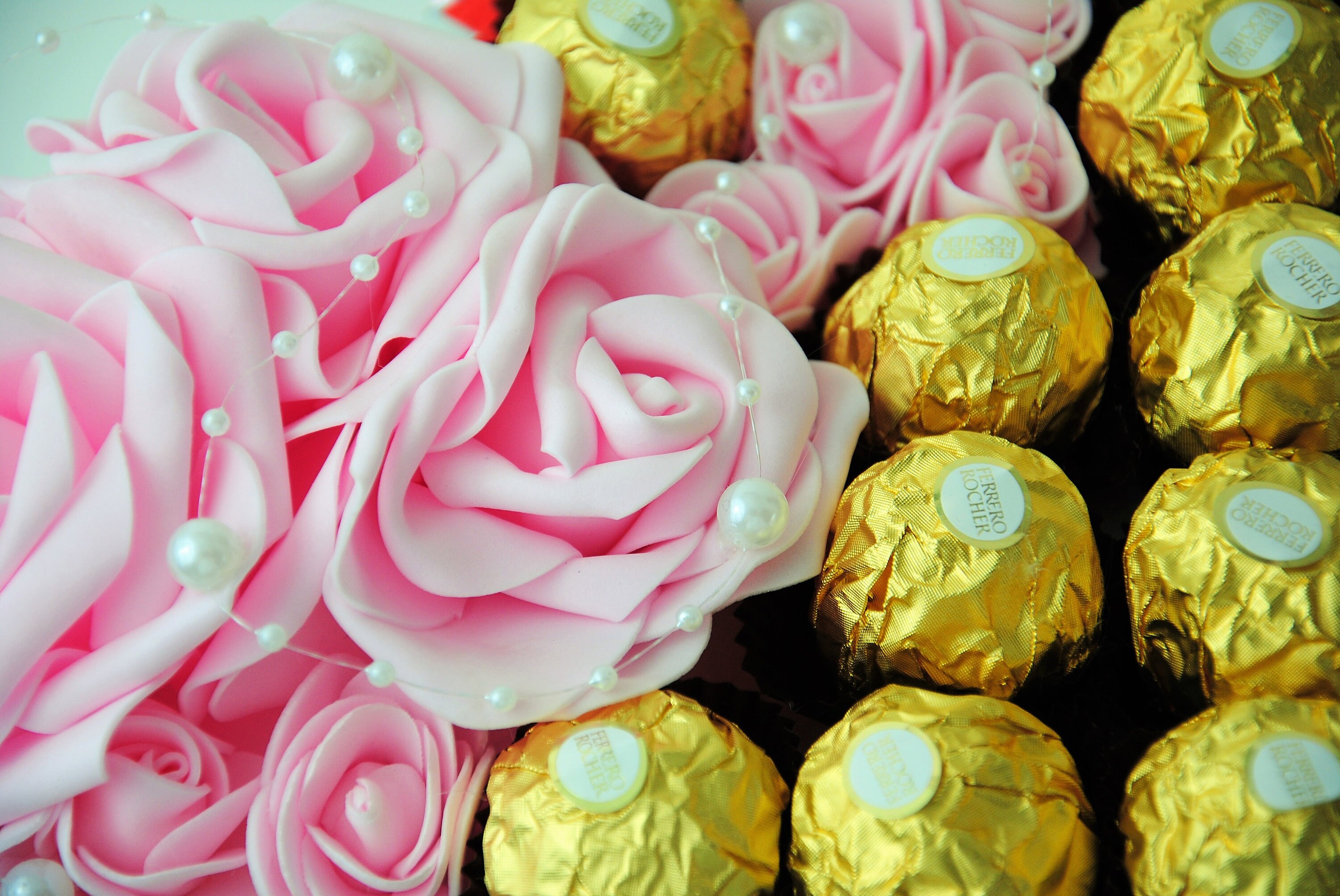 Cesta de chocolate de lujo Ferrero RocherKinder selección de Etsy