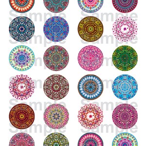 Może przedstawiać: Dwudzieścia kolorowych wzor&oacute;w mandali w kształcie koła. Każda mandala ma unikalny wz&oacute;r i schemat kolor&oacute;w. Mandalas są ułożone w cztery rzędy po pięć.