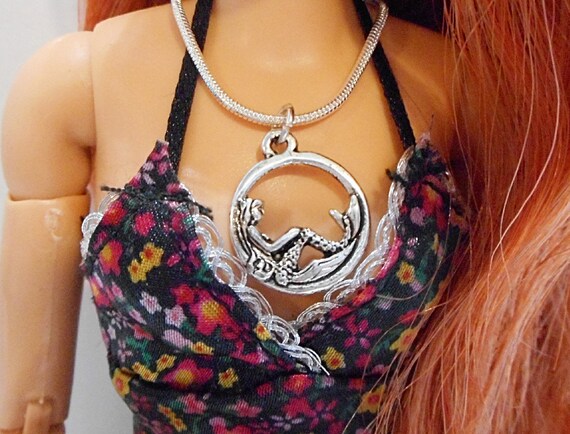 barbie mermaid necklace