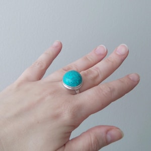 Vintage Turquoise Howlite Ring / Sterling Silver, 925, Size 8 Large Blue gemstone Round
