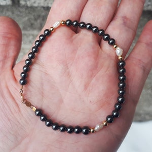 Vintage 4 mm Hematite Rice White Cultured Pearl Tourmaline 14k Yellow Gold Clasp Bracelet B4a