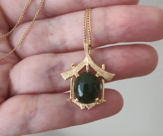 Vintage 14k Solid Yellow Gold House Jade Pendant … - image 10