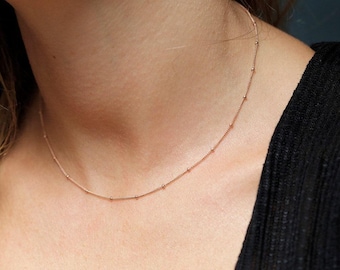 Collar de oro rosa laminado de 14k, Collar sencillo con cadena satélite, Collar fino para combinar con otros collares, Delicado collar de cadena satélite