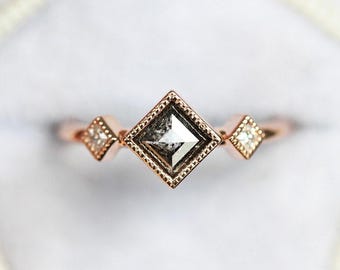 Three diamond ring, Artdeco diamond engagement ing, Princess cut salt pepper diamond ring