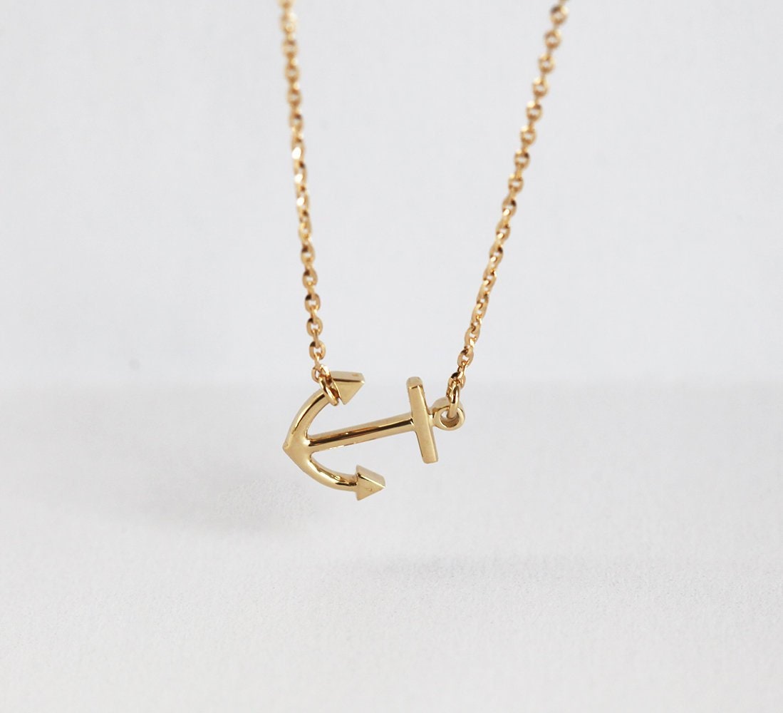 Sideways anchor best sale necklace