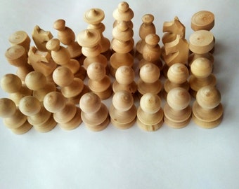 New unlaquered unpainted 32 chesspieces, unfinished natural travel chesspiece set , King is 5 cm