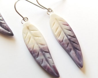 1 Pair of double sided carved Wampum jewelry Feather Earrings*promo photo