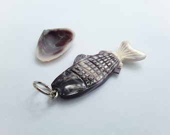 1 FISH PENDANT both sides carved jewelry *promo photo