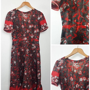 Vintage 70er Jahre Kleid Sommer Floral rot grau kurzärmelt Rümschen Hem UK10/12 EU36/38