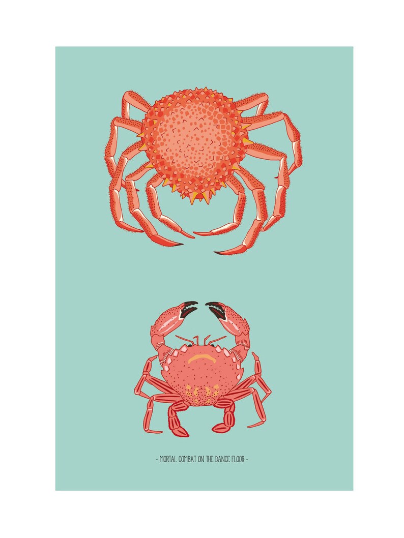 Puede incluir: Ilustraci&oacute;n de dos cangrejos rojos sobre un fondo azul claro. El cangrejo superior se ve desde arriba, mientras que el cangrejo inferior est&aacute; mirando hacia adelante con sus pinzas levantadas. El texto "MORTAL COMBAT ON THE DANCE FLOOR" est&aacute; en la parte inferior.