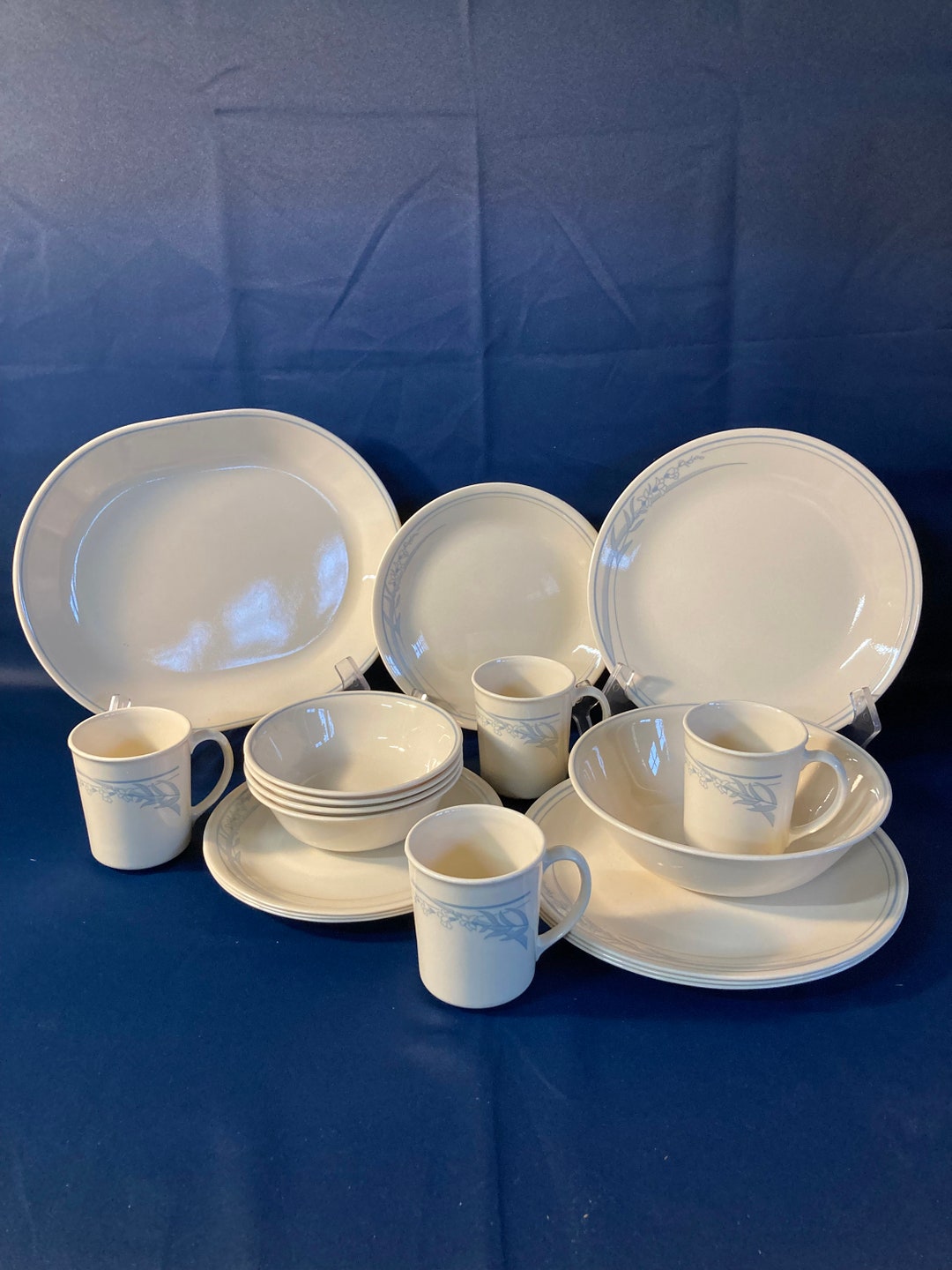 18 Piece Corelle Blue Lily Dinnerware Set, Service for 4 Etsy