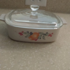 Corning Ware Abundance 1 Liter (1 qt.) Casserole and Amber Cover