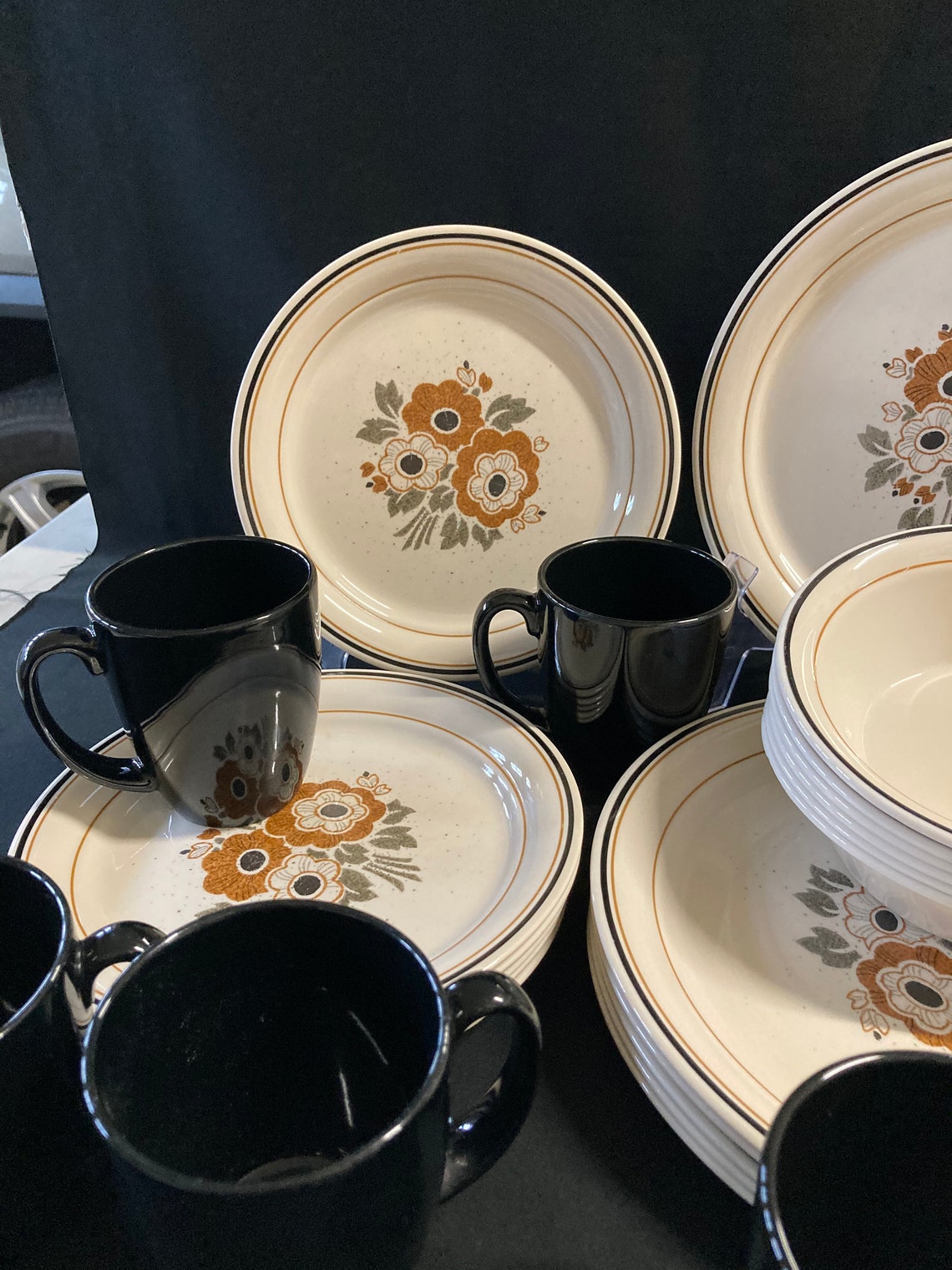 corelle brown flowers