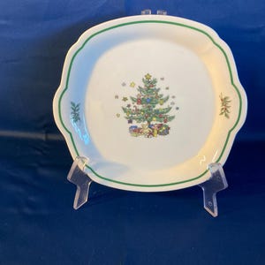 Nikko Christmastime Happy Holidays Closed Handle Serving Plate