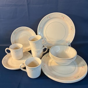 Corelle Calico Rose Dinner Set, Service For 4