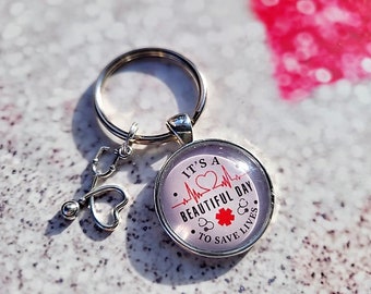 Doctor nurse themed gift, greys fandom gift, beautiful day to save lives, stethoscope keyring, doctor nurse keyring, medical student gift