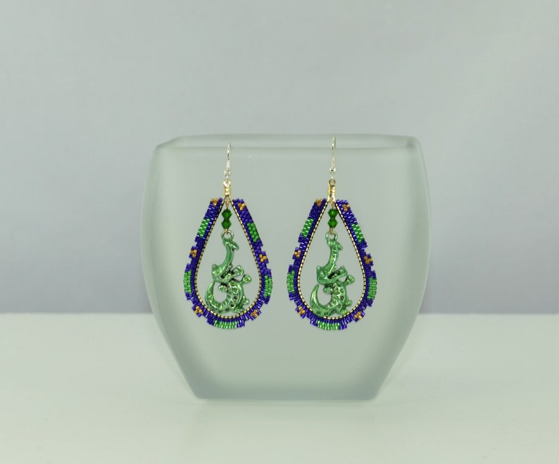 Mardi Grass Gator Necklace Set