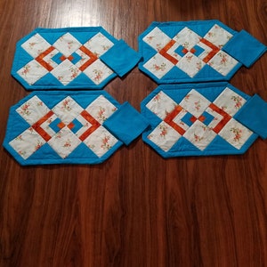 Set of 4 Placemat set with 4 Napkins Red and Blue
