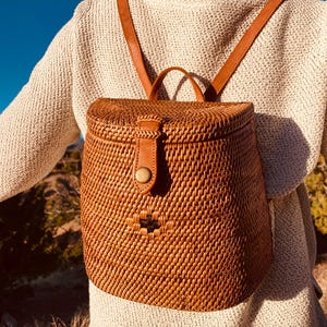Leather Rattan Backpack - Etsy display picture 1