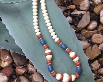 Retro Bohemian Statement Necklace with Chunky Wooden Beads - Free-Spirited Vibes