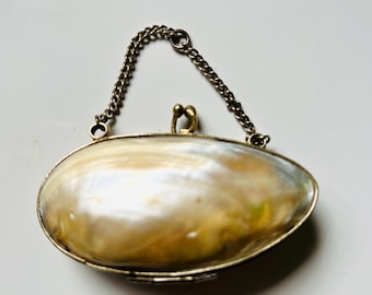 Victorian Mother of Pearl Sewing Etui