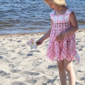 Robe au crochet avec sac à main et bandeau, robe pour tout-petit « Daisy » au crochet