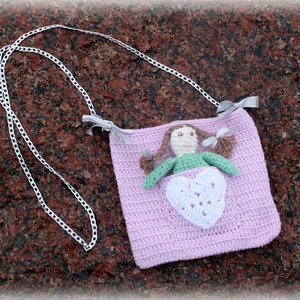 Sac à main pour petite fille avec motif au crochet pour poupée Amigurumi. Sac à main de fille de fleur de mariage.