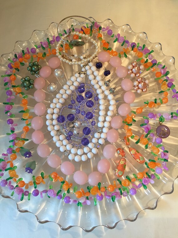 Vintage Floral Plastic Jewelry Destash Vintage L