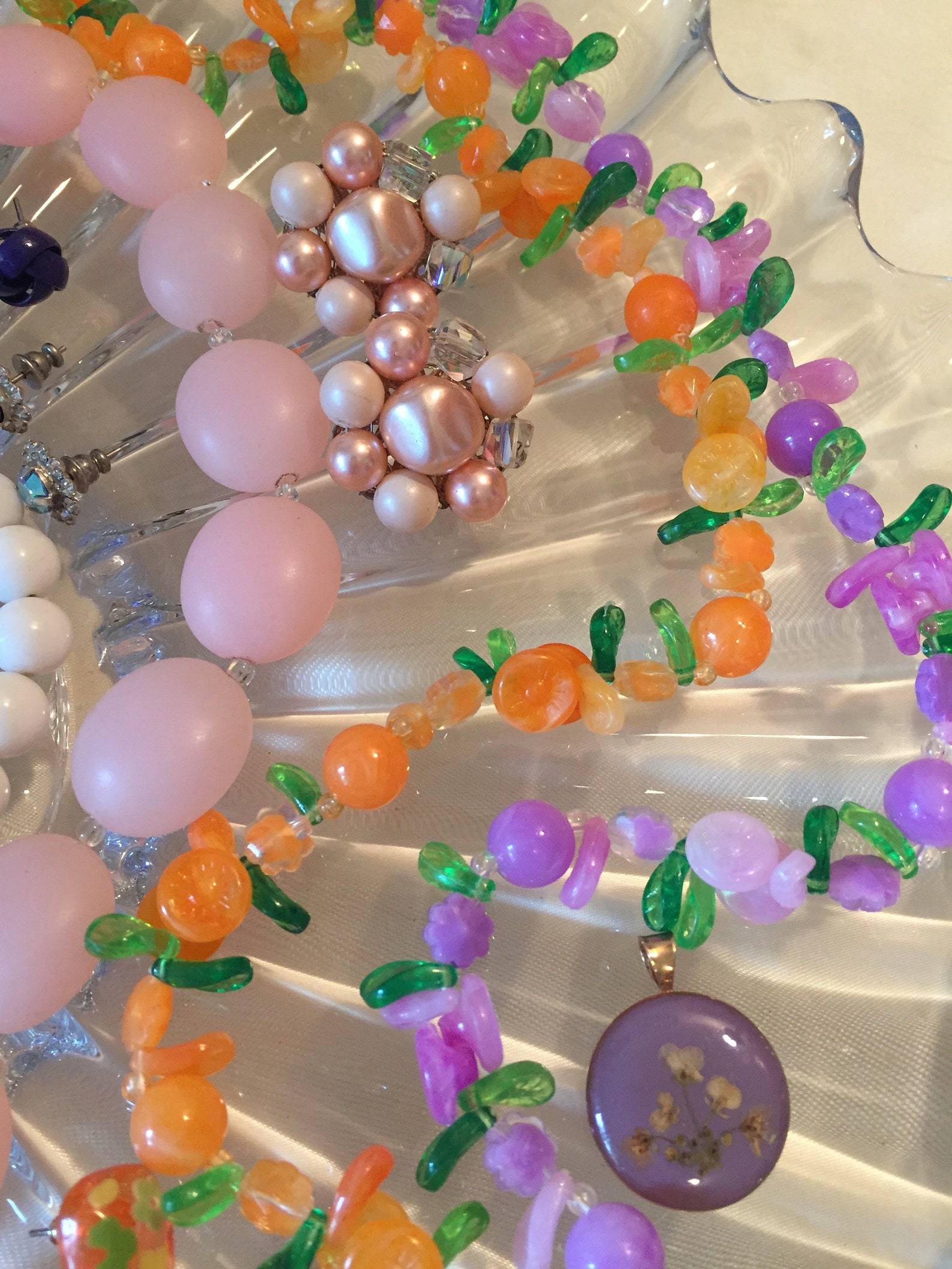 Vintage Floral Plastic Jewelry Destash Vintage Lucite Etsy