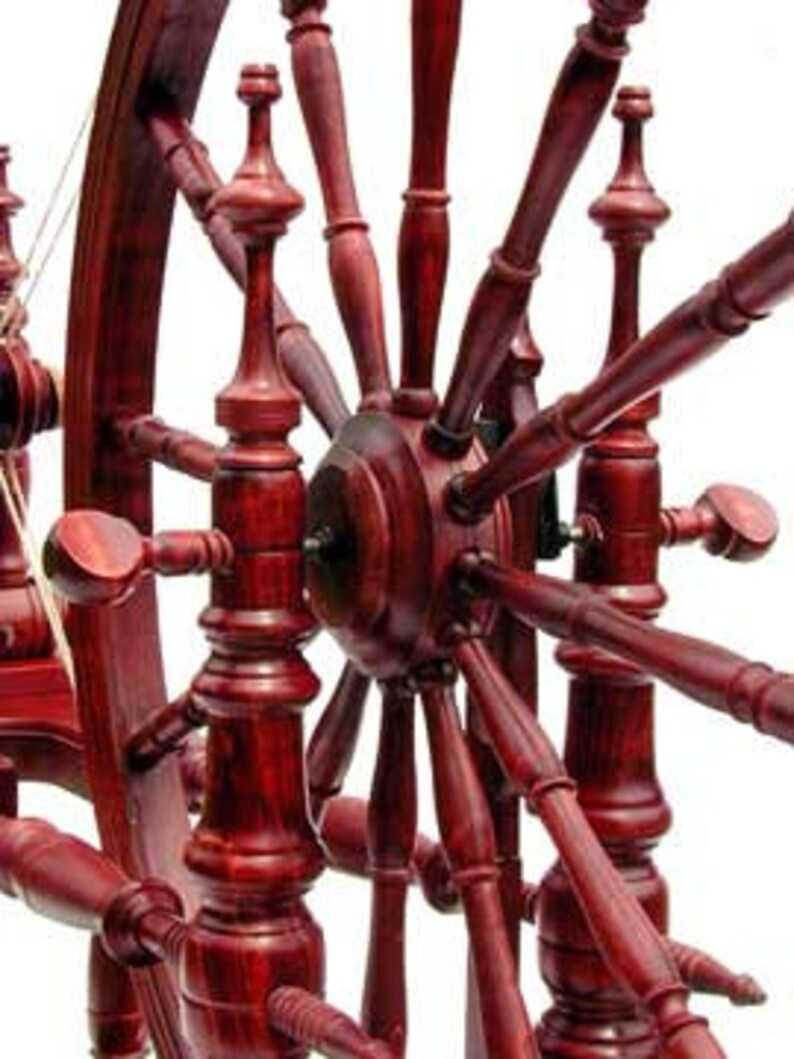 Kromski Polonaise spinning wheel hub detail
