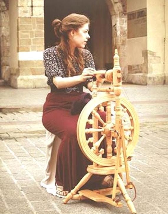 Kromski Minstrel Spinning Wheel - Various Finishes, Make your own Yarn, Learn to Spin