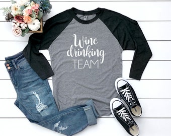 Camiseta de vino. Camiseta para equipo de amantes del vino. Camiseta de béisbol de tejido triblend, súper suave y cómoda. Camiseta para despedida de soltera. Camiseta para grupo.