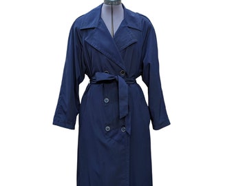 vintage années 80 ou 90 bleu marine ceinturé double boutonnage trench-coat par LUBA