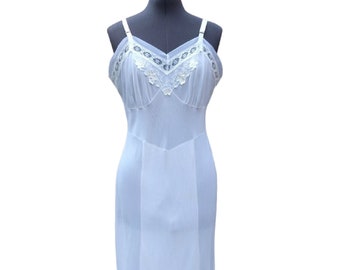 Vintage white 100% nylon with lace and chiffon detail slip