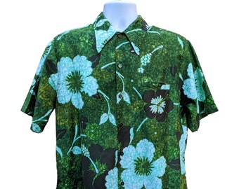 Vintage 60s dark green and teal blue Hawaiian button down cotton beach shirt with long collar