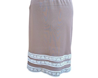 Vintage 80s  light milk chocolate brown and cream lace and nylon skirt slip