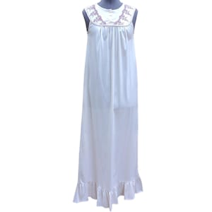 Vintage beige with embroidery full length 100% nylon night gown