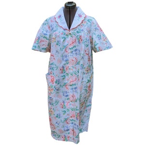 Vintage 80&#39;s or 90s floral cotton blend smock / hospital gown / dressing robe / night gown, deadstock